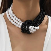 Ddmyoon Dainty Pearl Choker - سلسلة عظم الترقوة الفرنسية ، Fabric Multi -Layer Moon Choker
