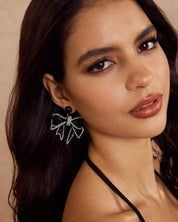 Bow Earrings – Elegant Ribbon-Inspired Design