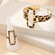 2-Piece Set – Bohemian Metallic Hollow Floral & Geometric Bracelet and Ring for Women
