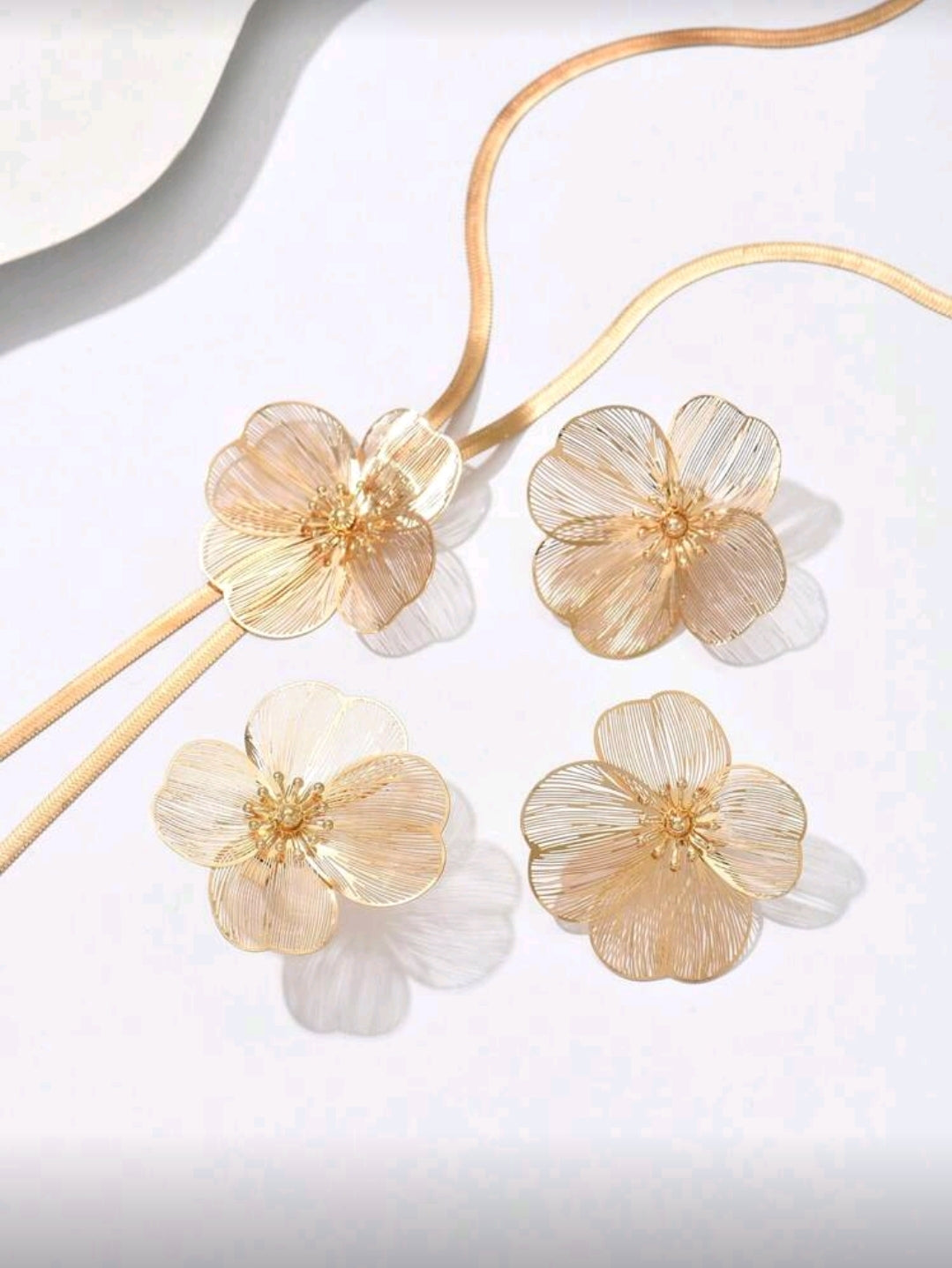 4pcs Elegant Ladies Jewelry Set: Necklace + Earrings + Ring. Fashionable Exaggerated Metallic Style, Creative Hollow Flower & Geometric Design, With Snake Chain, Y-Shape Tassel Long Necklace. Suitable For Daily Wear, Parties, Celebrations, Versatile Luxur